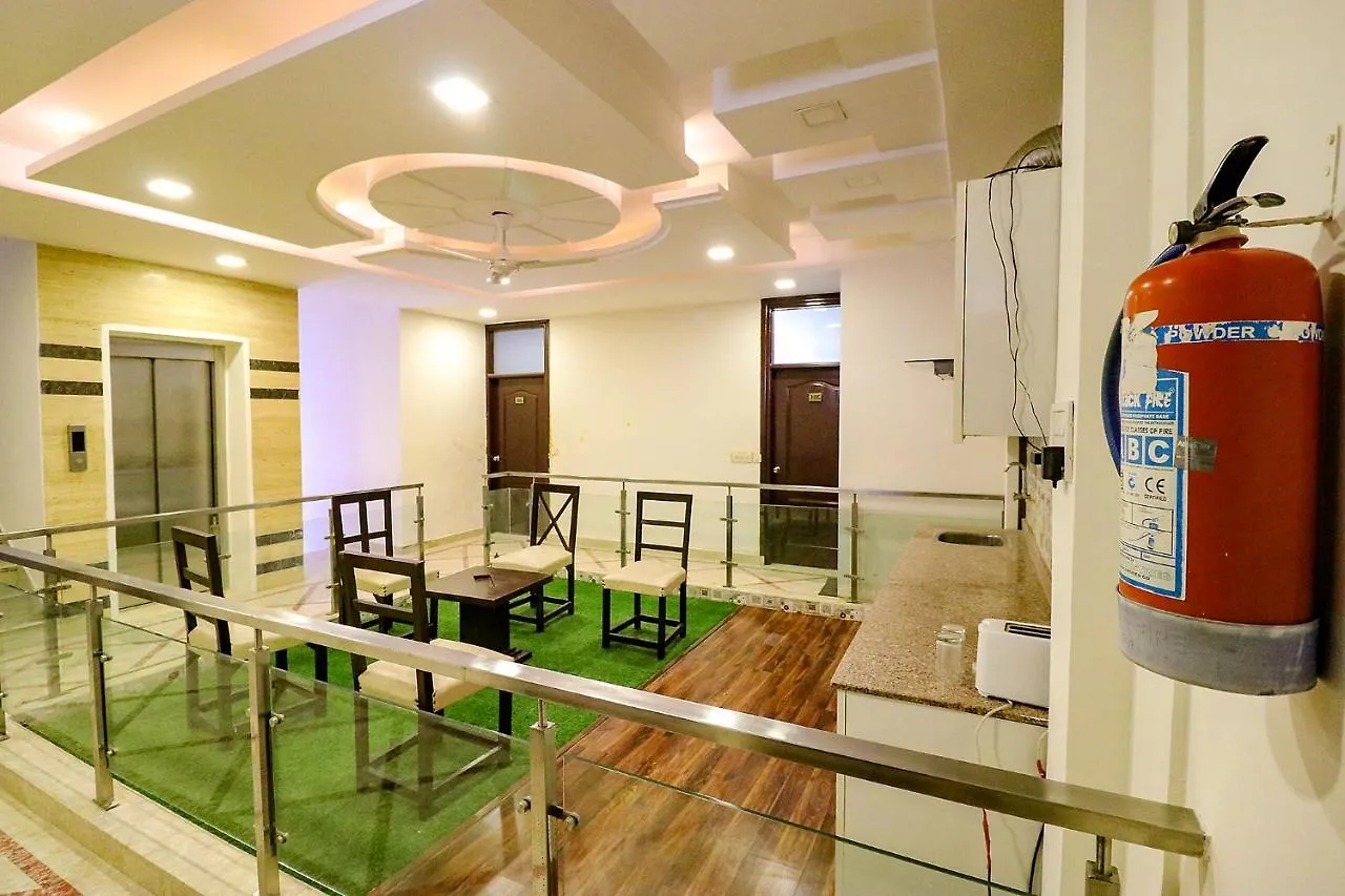 Fabhotel Palm Court Delhi  Hotel